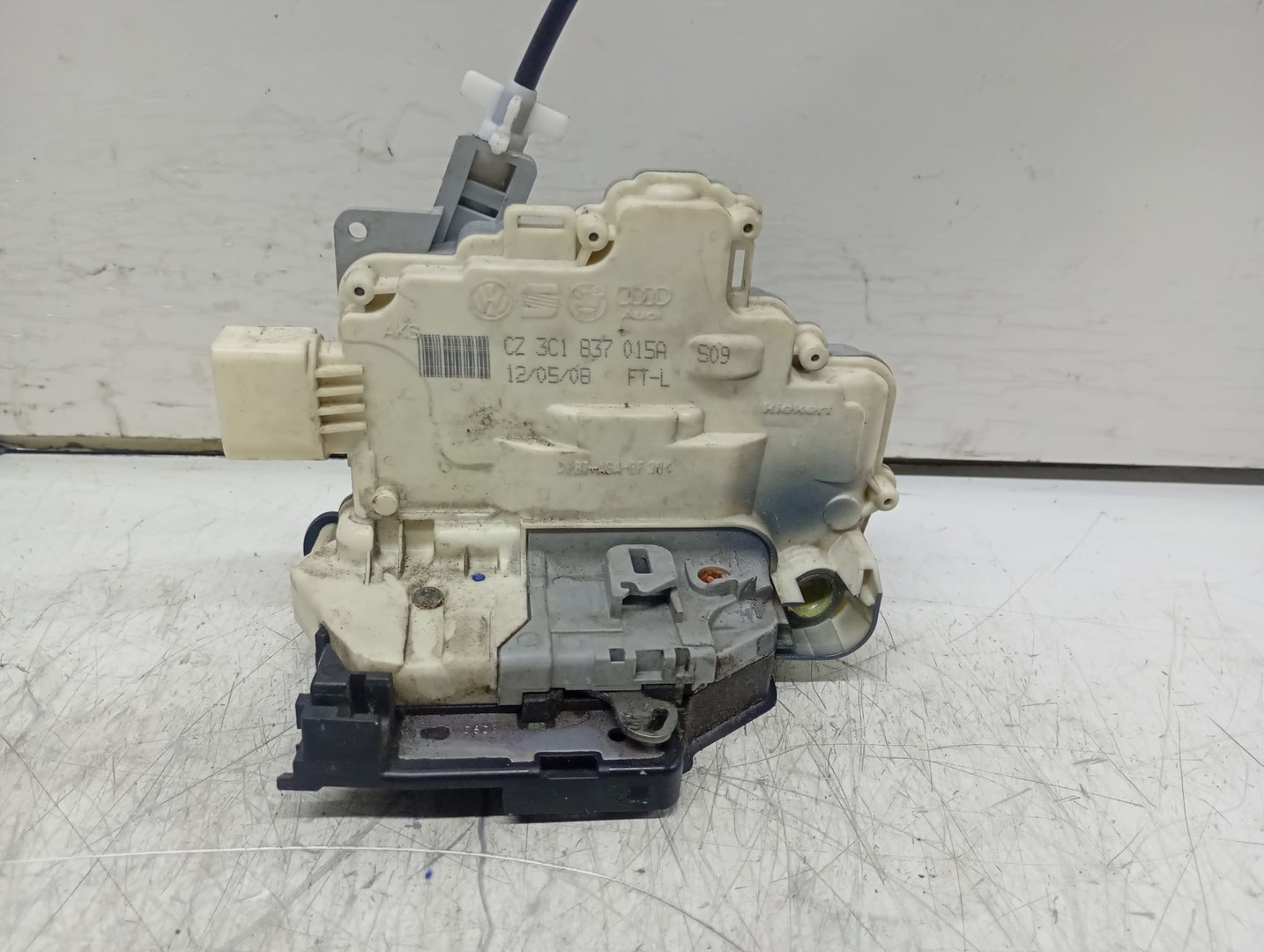 Broasca stanga fata 3C1837015A Volkswagen Passat B6 (2005 - 2010)