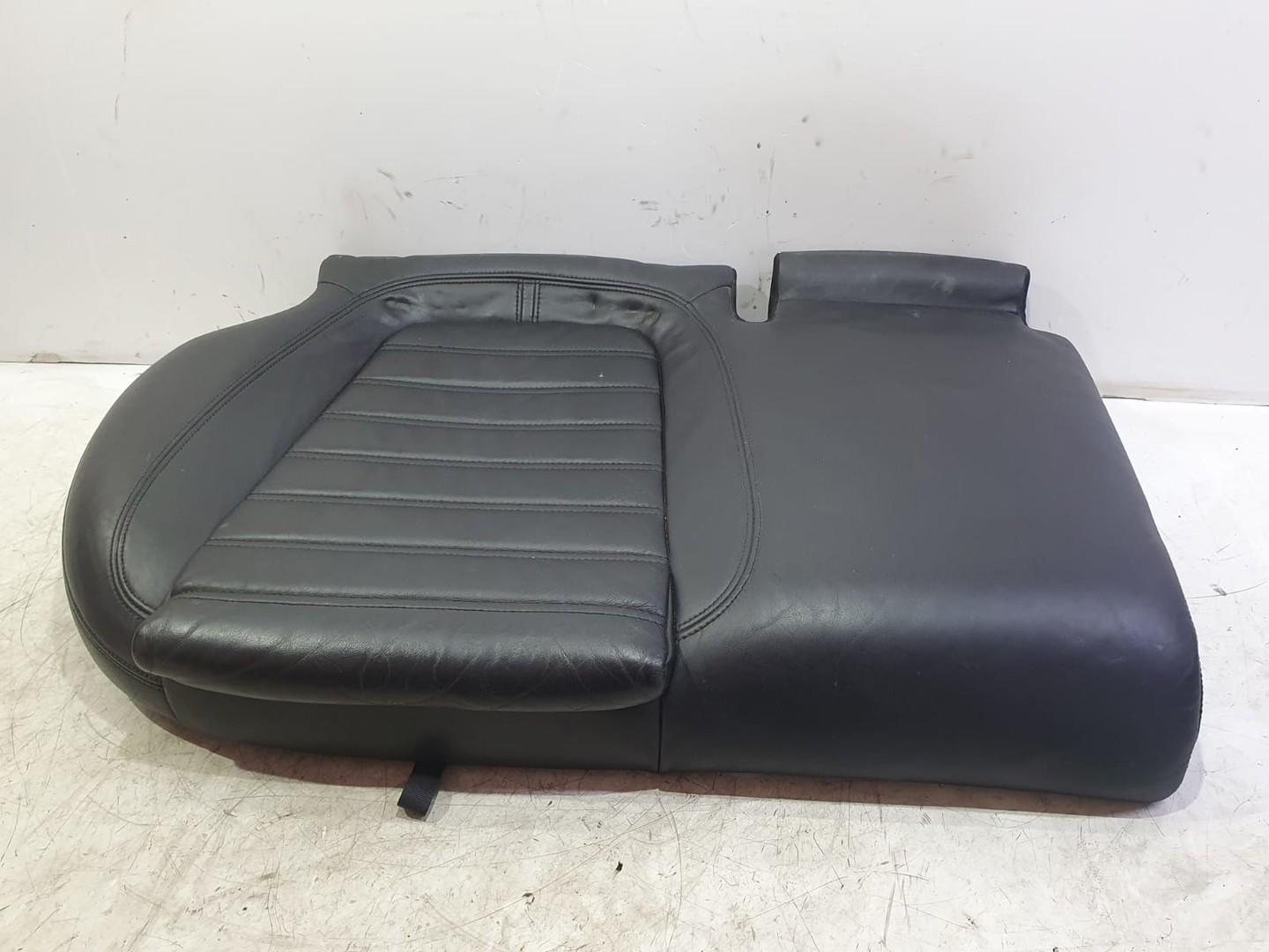 Bancheta spate Volkswagen Passat B6 (2005 - 2010)