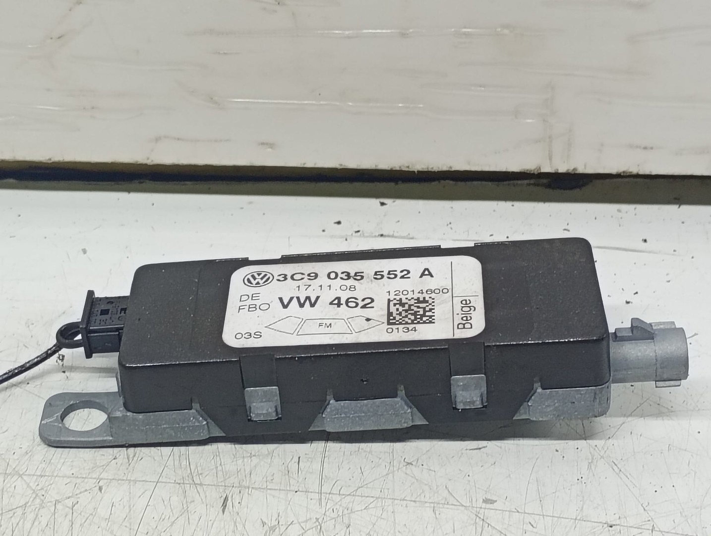Amplificator antena 3c9035552A Volkswagen Passat B6 (2005 - 2010)