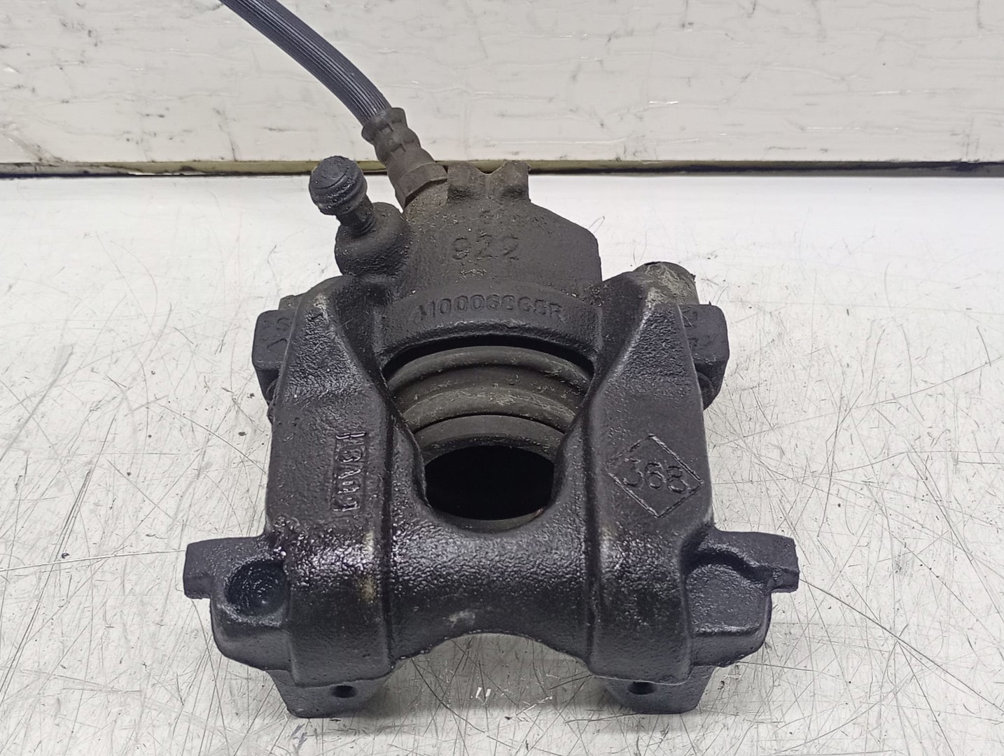 Etrier dreapta fata 410006865R Dacia Sandero 3 (2020 - 2022)