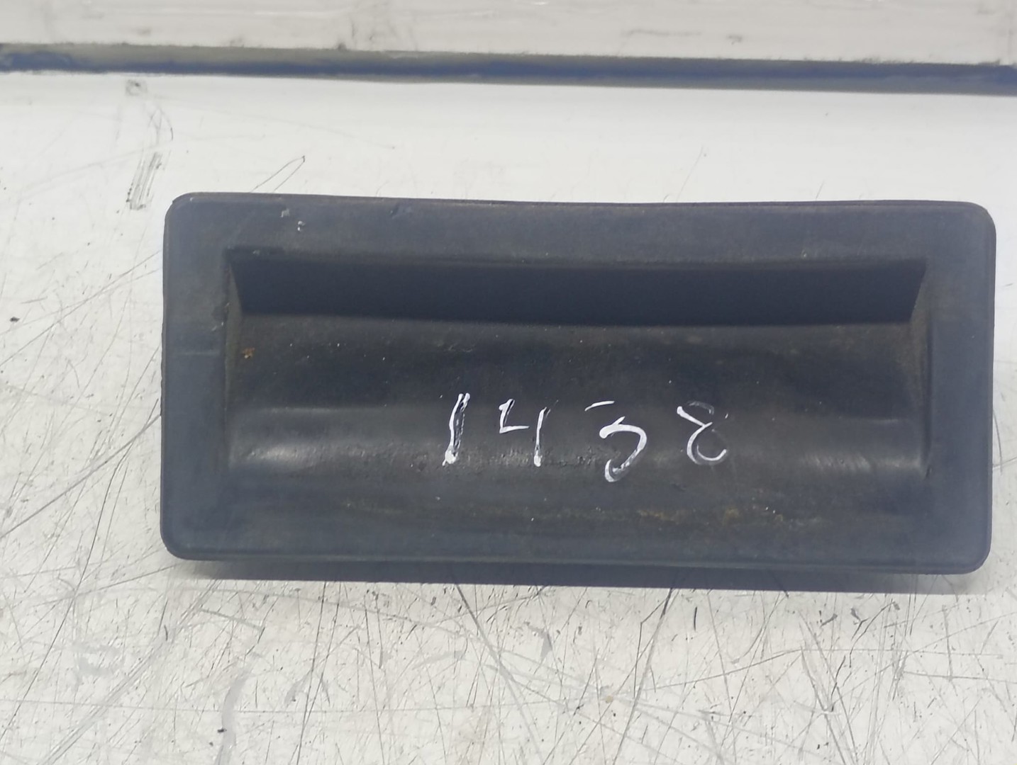 Maner deschidere haion 5N0827566 Volkswagen Passat B6 (2005 - 2010)