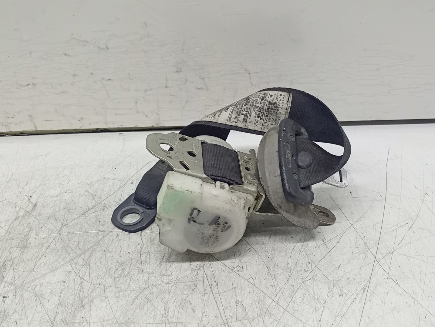 Centura siguranta spate 7Q2430 Toyota RAV4 3 (XA30) (2005 - 2010)