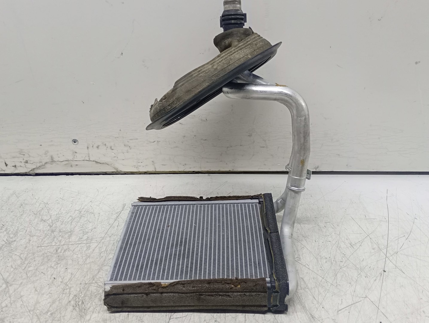 Radiator calorifer bord 3C0819031 Volkswagen Passat B6 (2005 - 2010)