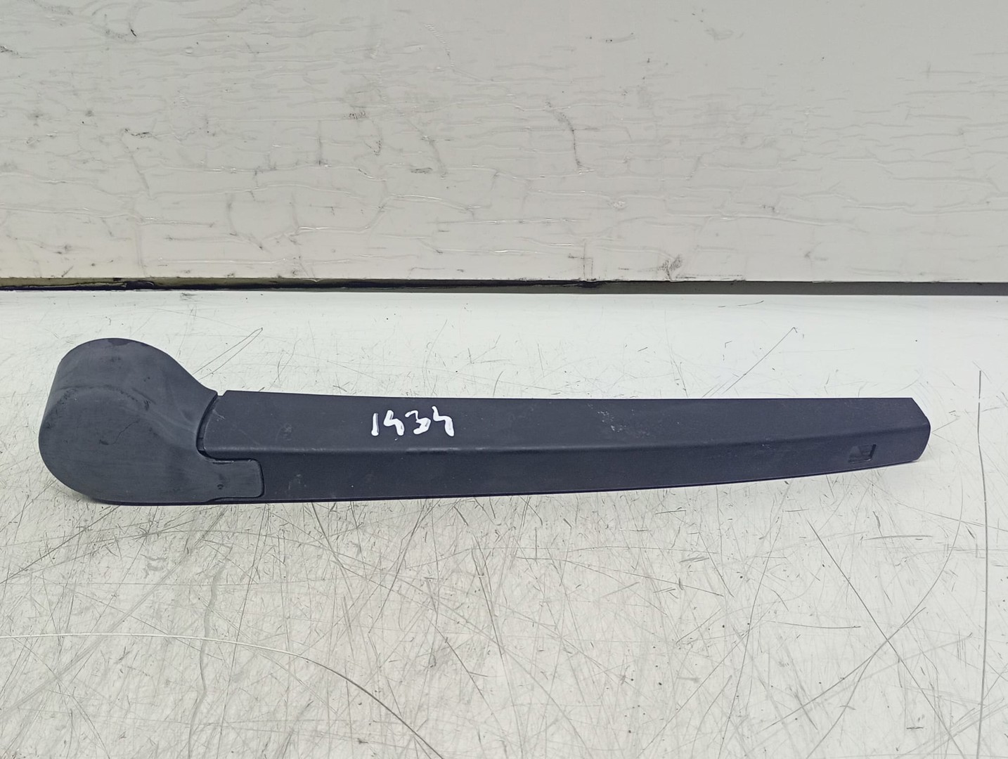 Brat stergator luneta Volkswagen Golf 6 (2008 - 2015)
