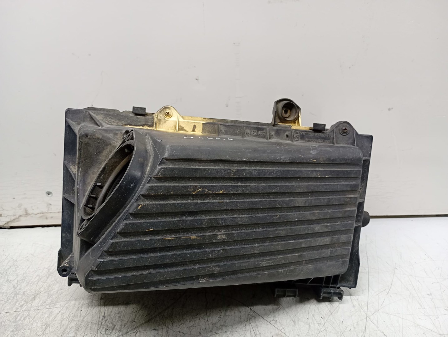 Carcasa filtru aer 1J0129607AE Volkswagen Golf 4 (1997 - 2006)