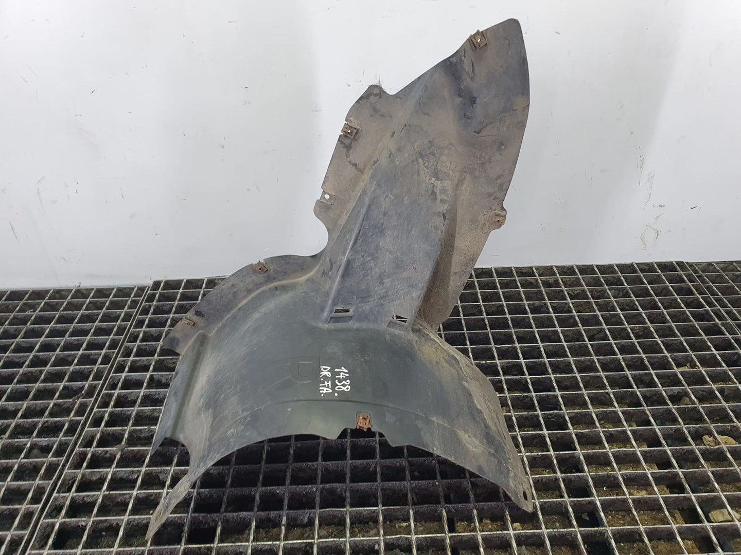 Carenaj roata fata dreapta 3c0805912 Volkswagen Passat B6 (2005 - 2010)