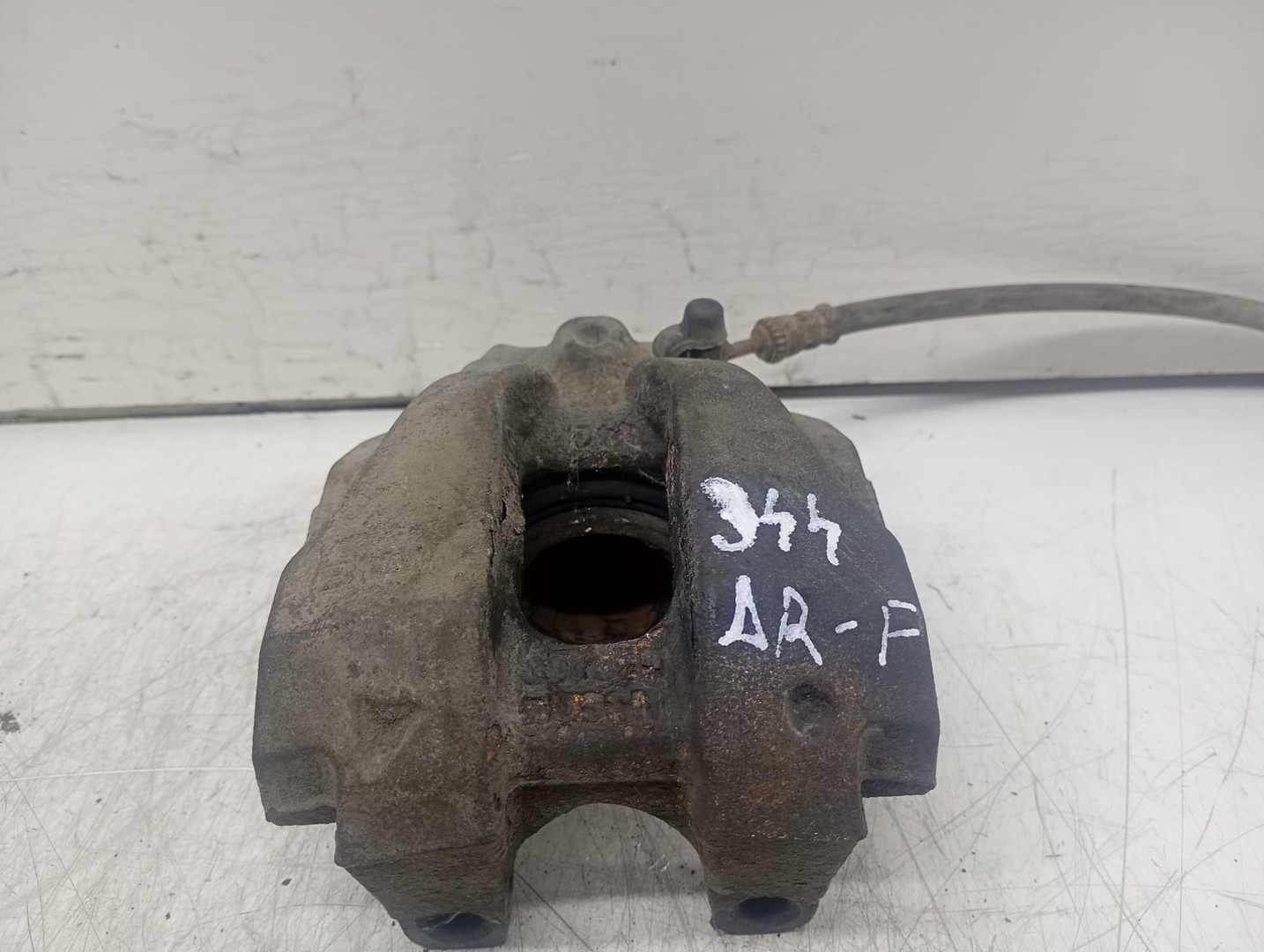 Etrier dreapta fata BMW X3 F25 (2010 - 2015)