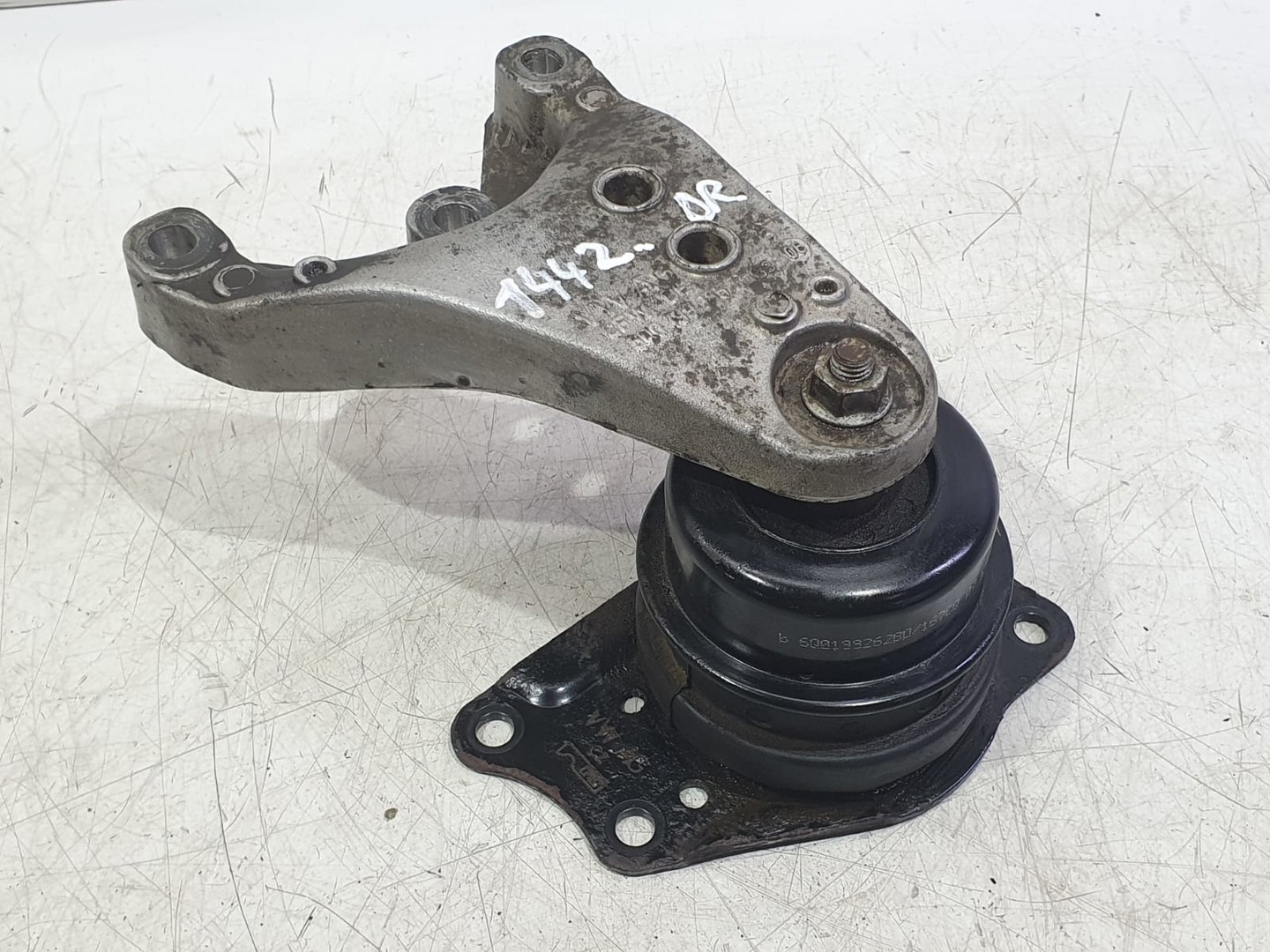 Suport motor 6q0199185d Skoda Fabia 6Y (facelift) (2004 - 2007)
