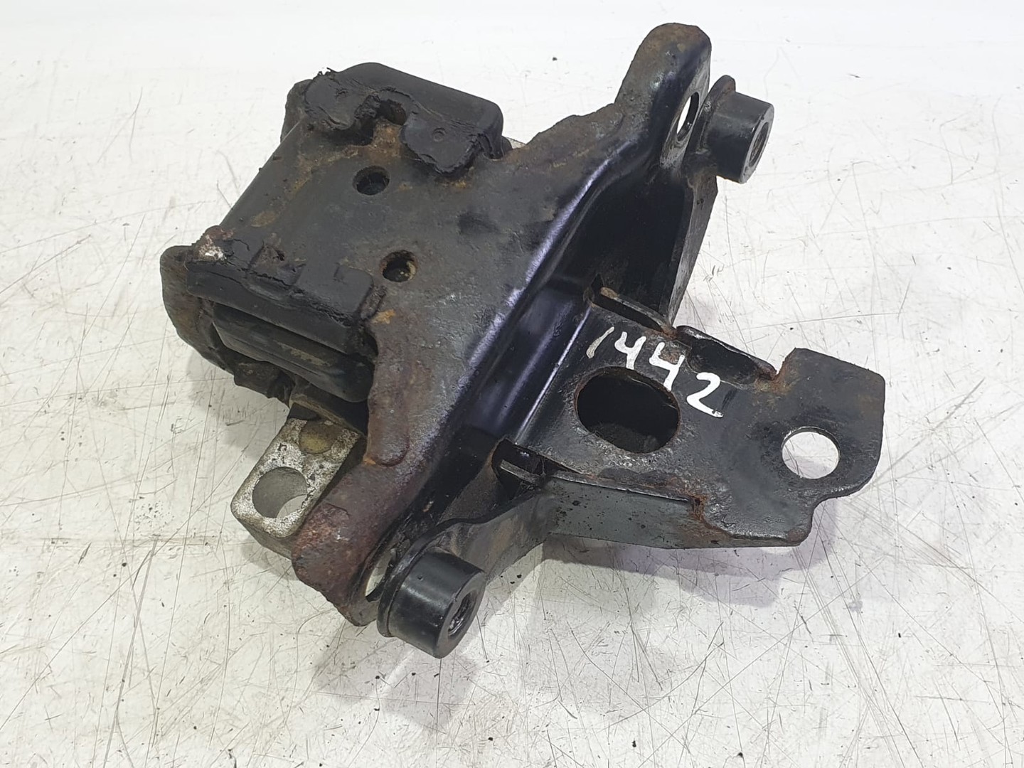 Suport cutie viteze 6q0199555 Skoda Fabia 6Y (facelift) (2004 - 2007)