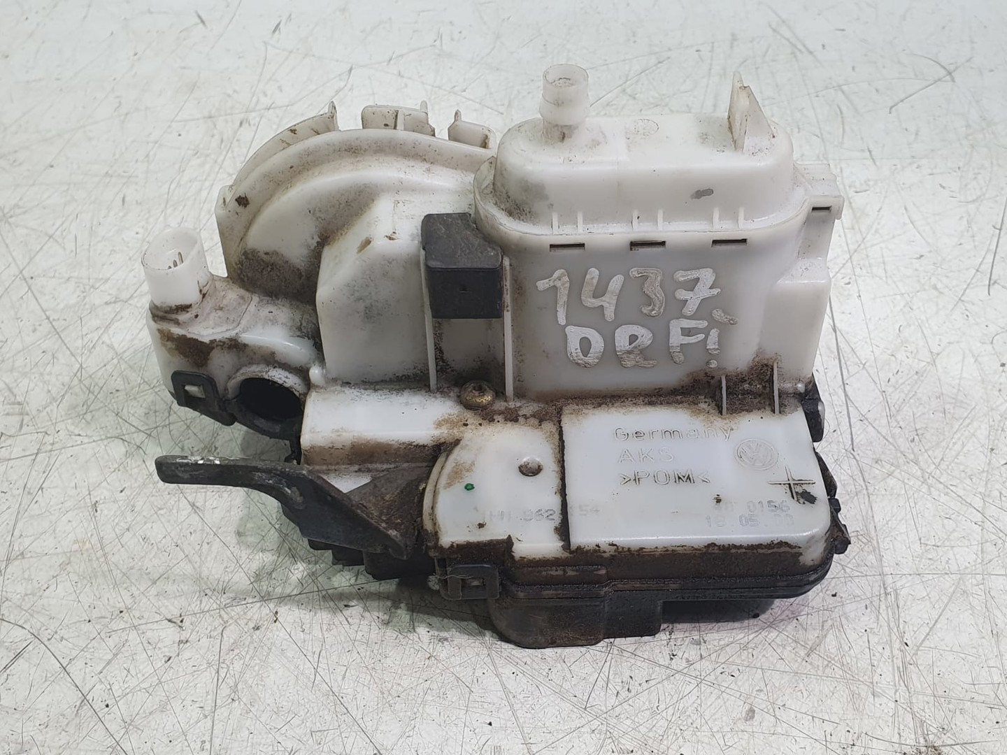 Broasca dreapta fata 1hm862154 Volkswagen Polo 3 (6N) (facelift) (2000 - 2002)