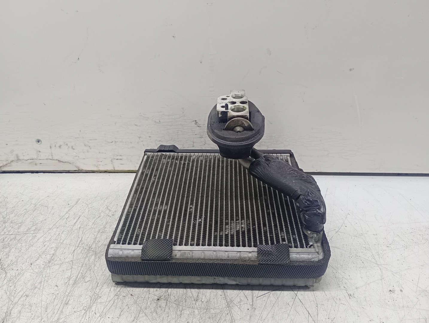 Radiator clima bord 3C1820103 Volkswagen Passat B6 (2005 - 2010)