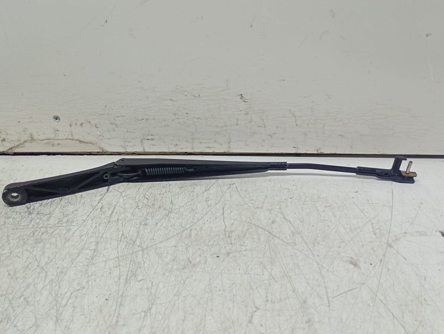 Brat stergator parbriz stanga 1Z1955409A Skoda Octavia 2 (facelift) (2008 - 2013)