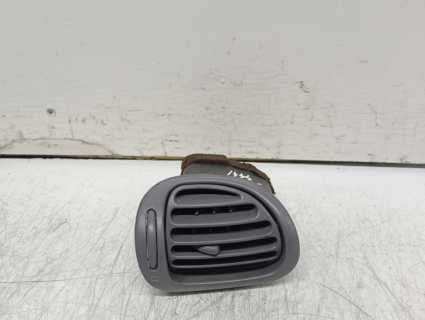 Grila ventilatie 9632184877 Peugeot 206 1 (facelift) (2002 - 2009)