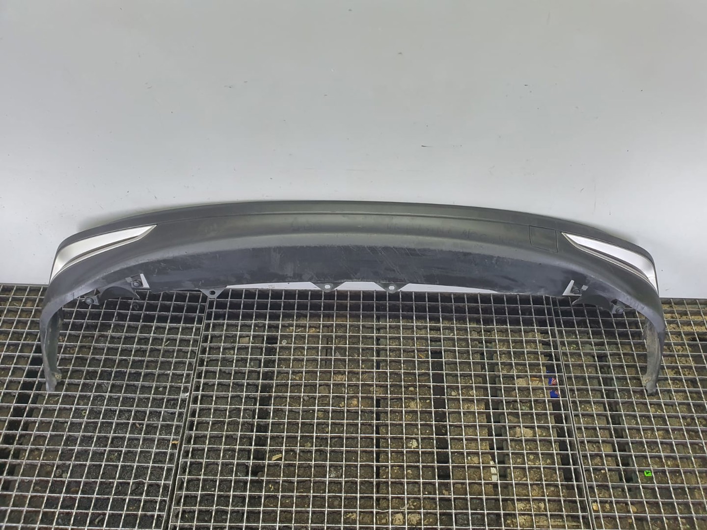 Ornament bara spate 52108-53050 52169-53040 Lexus IS XE30 (facelift) ( 2016-2020 )