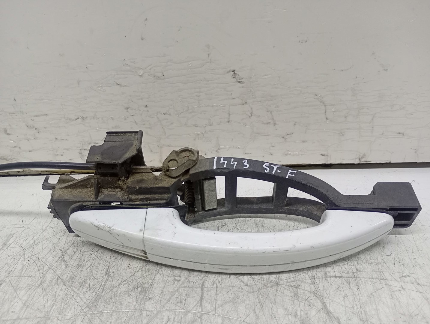 Maner exterior stanga fata Ford C-Max 1 (2003 - 2007)