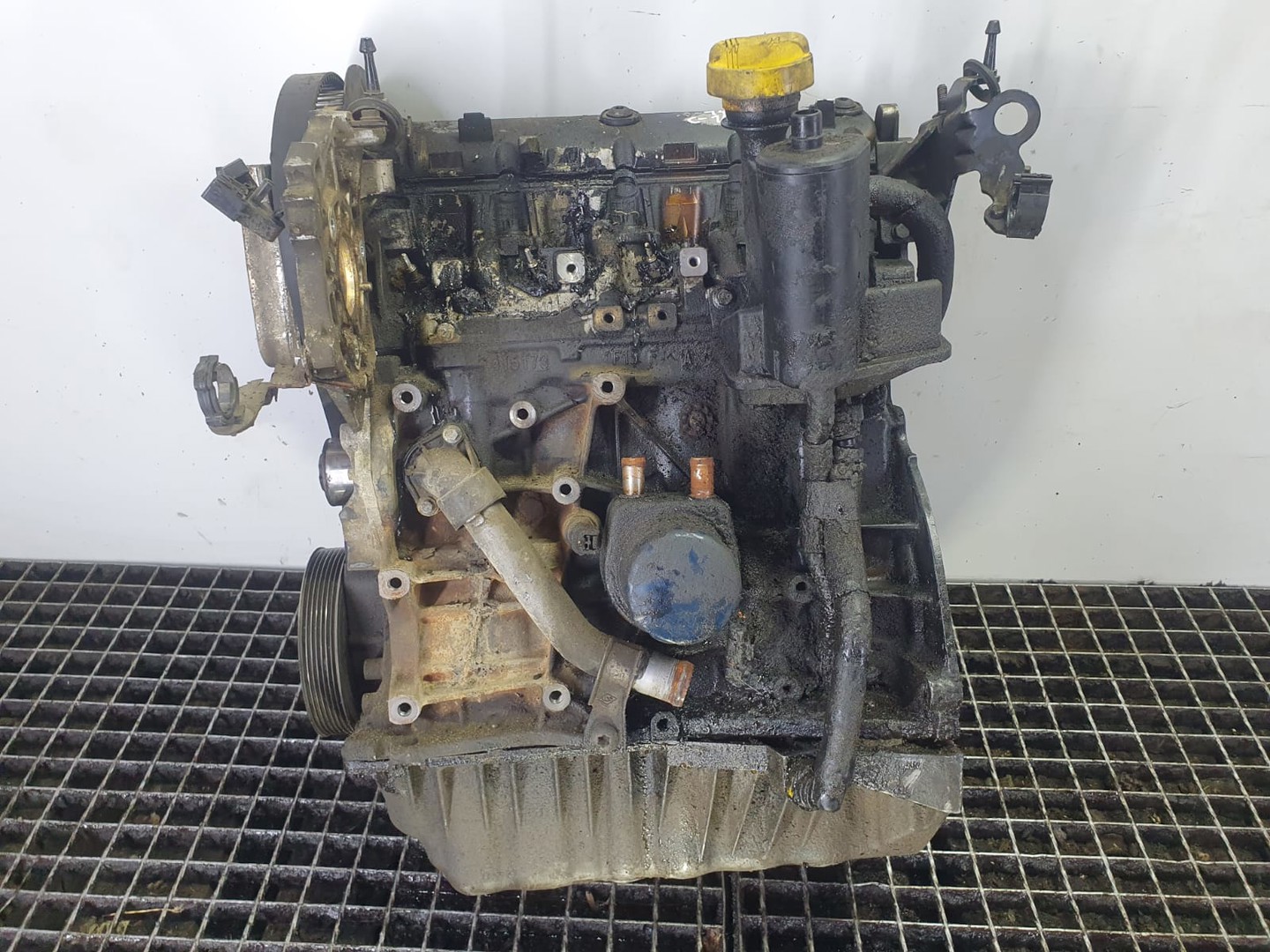 Motor complet fara anexe f9q803 Renault Scenic 2 (facelift) (2006 - 2010)