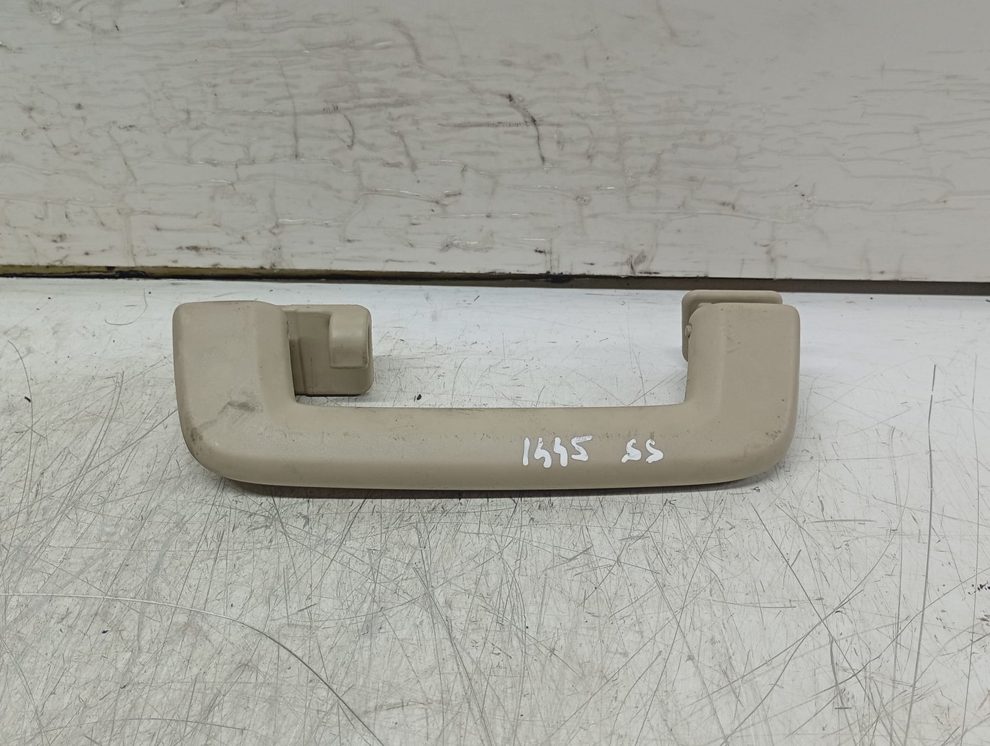Maner plafon 8x23-F045c96-b Jaguar XF X250 (2007 - 2011)