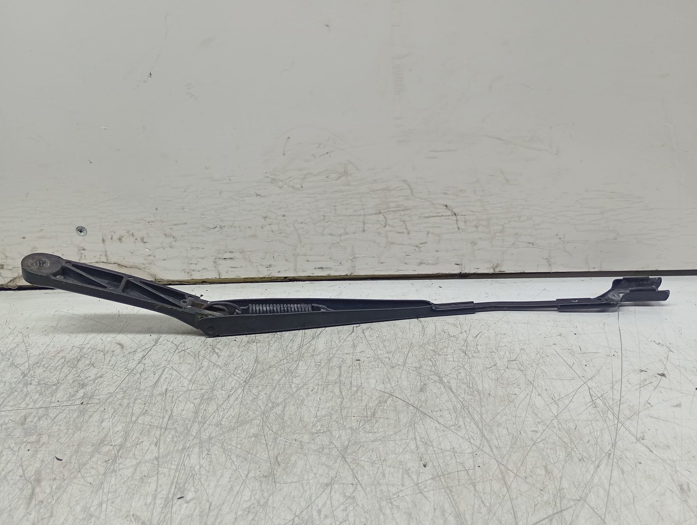 Brat stergator parbriz stanga 3C1955409C Volkswagen Passat B6 (2005 - 2010)