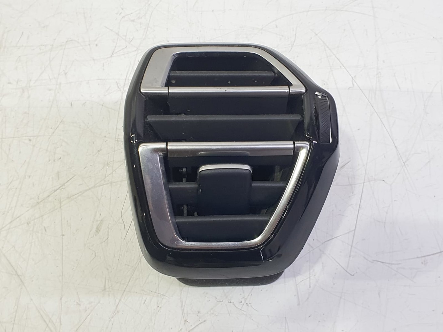 Grila ventilatie bord 9831805580 Citroen C4 3 (2020 - 2023)