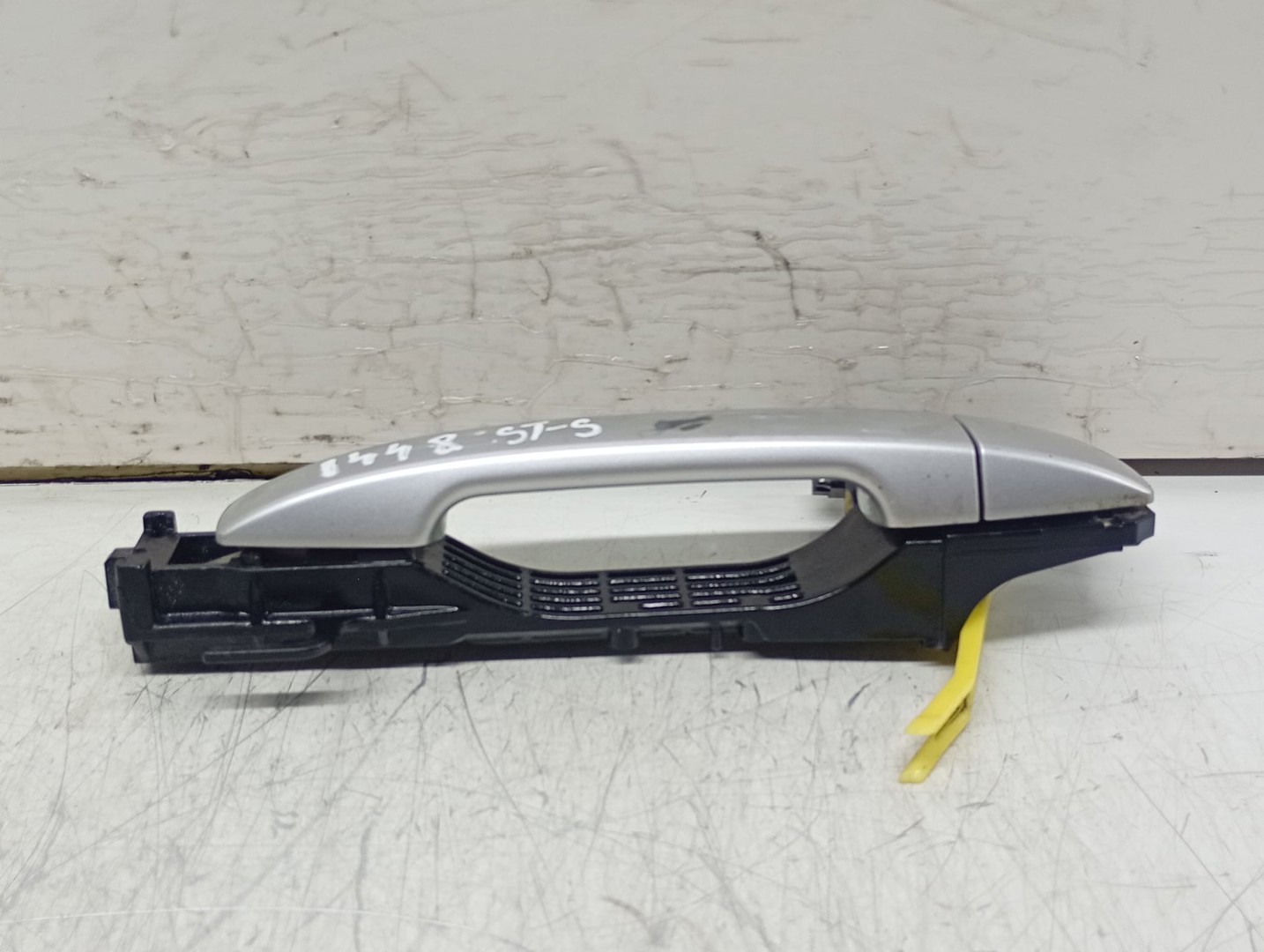 Maner exterior stanga spate Subaru Forester 3 (2007 - 2011)