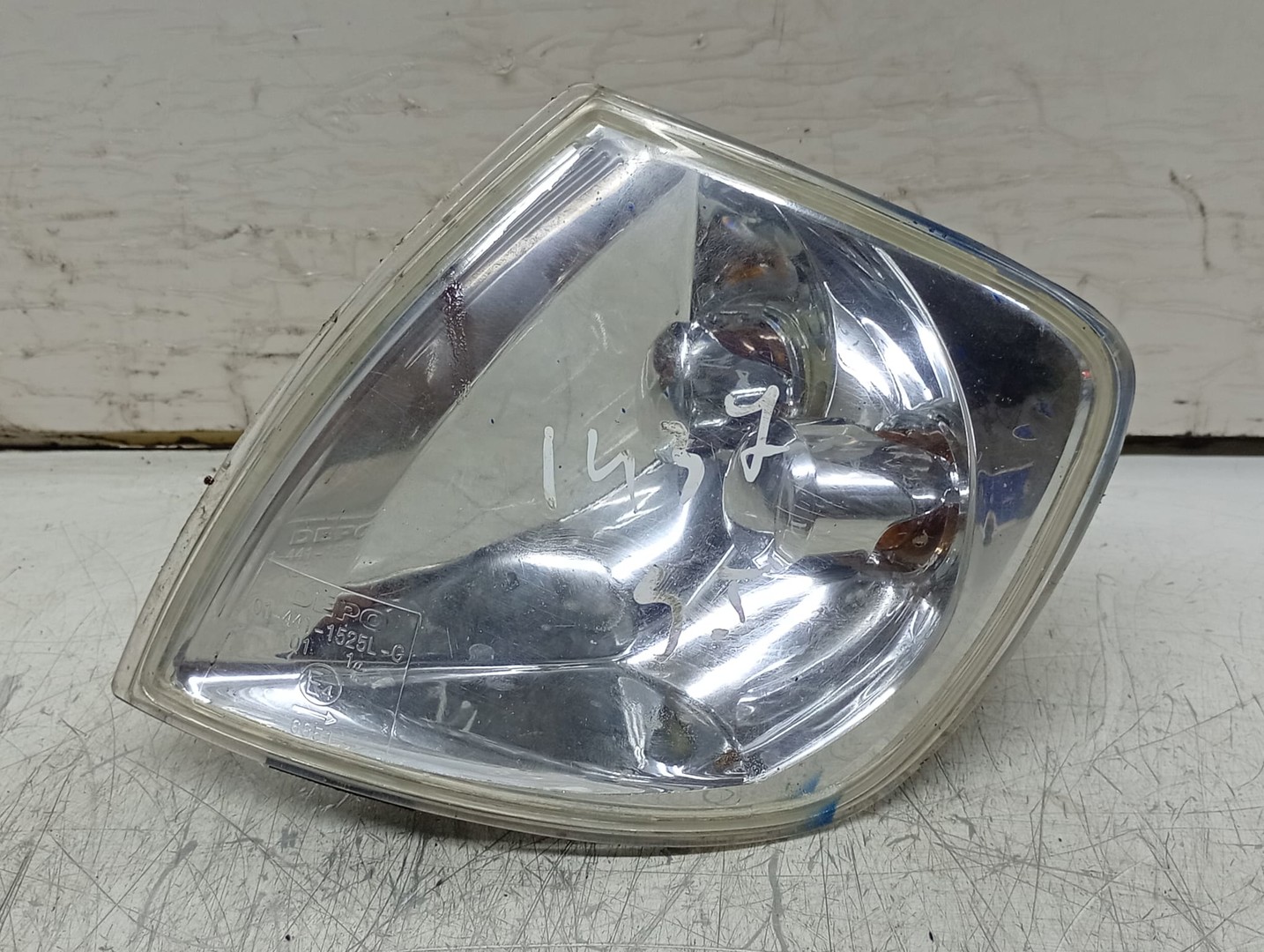 Lampa semnalizare 08-441-1525L-f Volkswagen Polo 3 (6N) (facelift) (2000 - 2002)