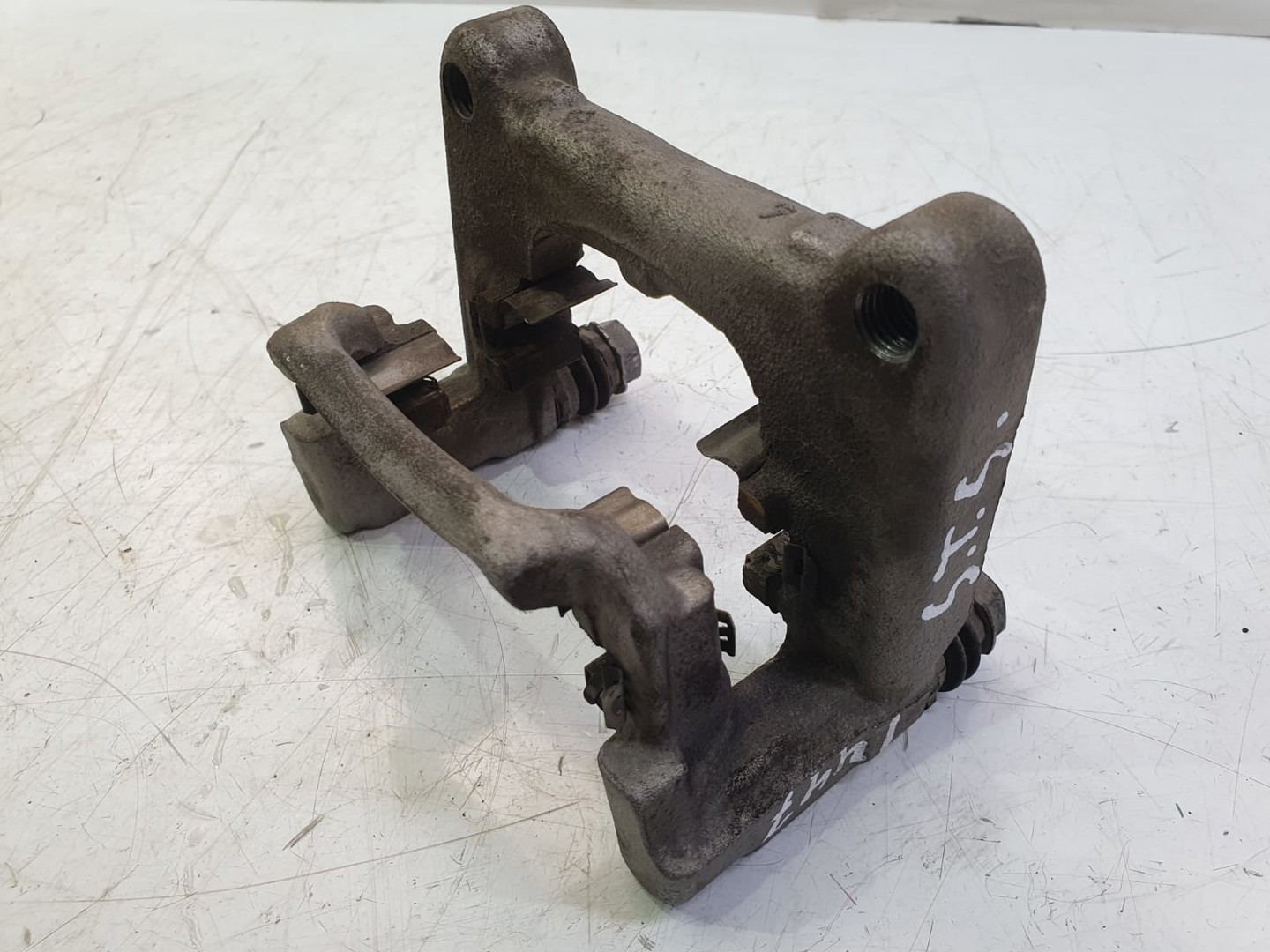 Suport etrier stanga spate Citroen C4 3 (2020 - 2023)