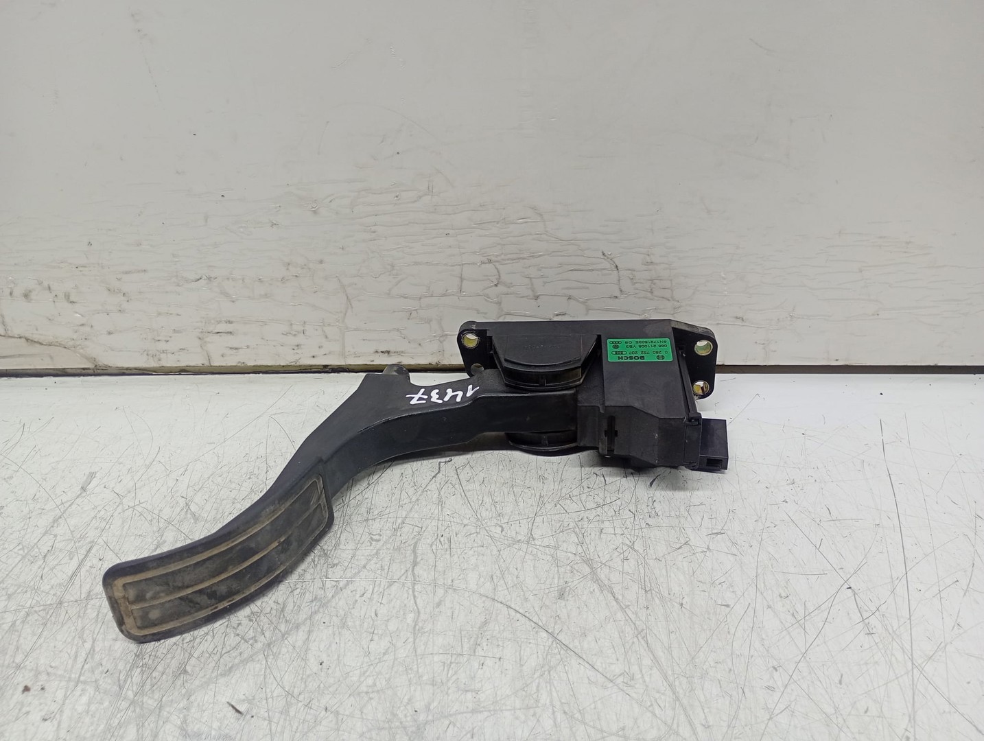 Pedala acceleratie 6N1721503E Volkswagen Polo 3 (6N) (facelift) (2000 - 2002)
