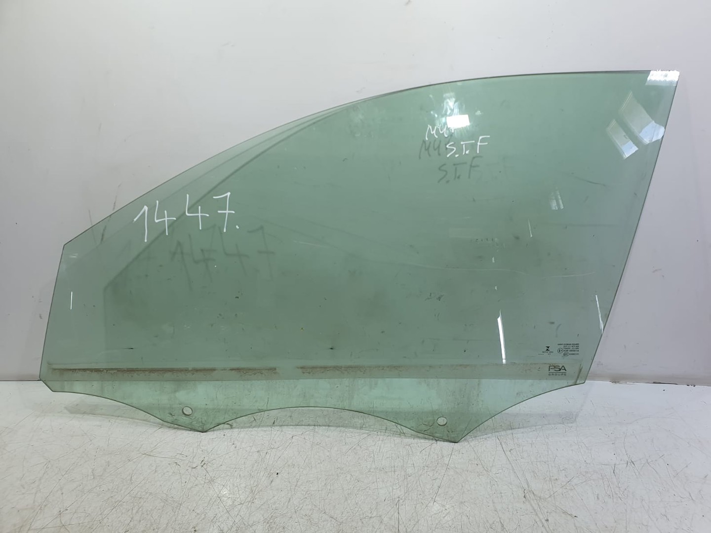 Geam stanga fata Citroen C4 3 (2020 - 2023)