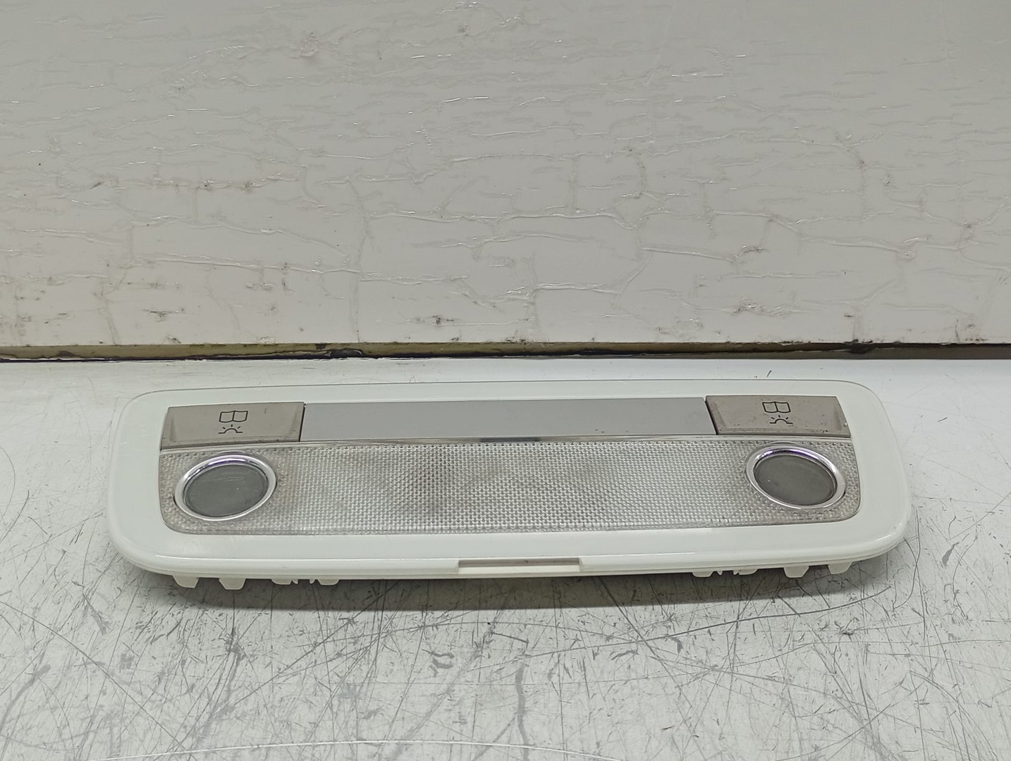 Plafoniera A2048204901 Mercedes Benz C-Class W204/S204 (2007 - 2012)