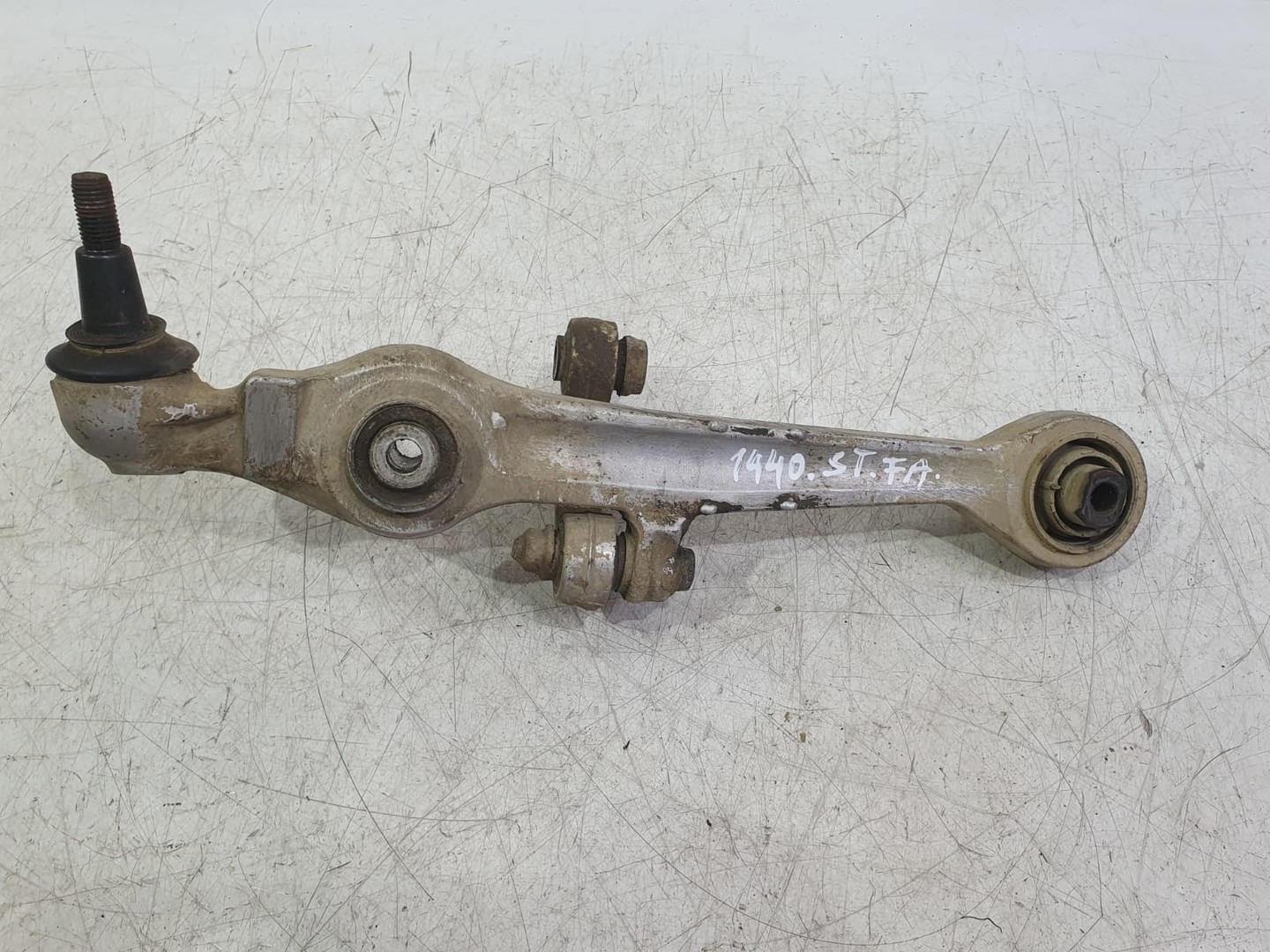 Brat suspensie stanga fata Volkswagen Passat B5.5 (facelift) (2000 - 2005)
