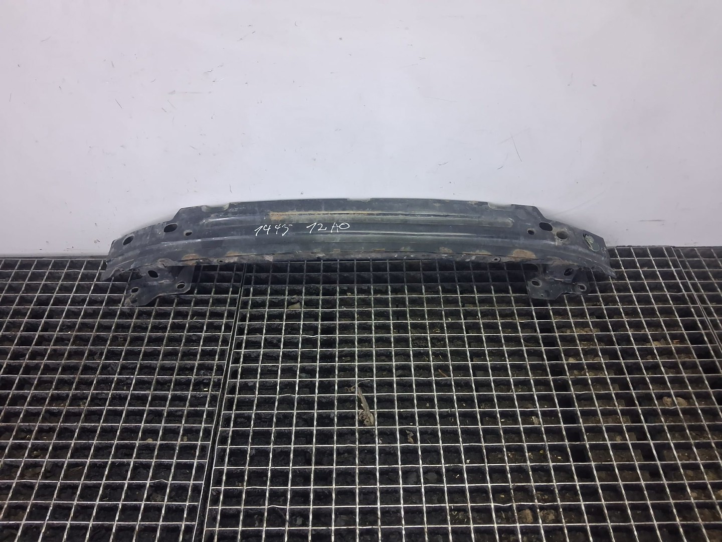 Armatura bara fata Jaguar XF X250 (2007 - 2011)