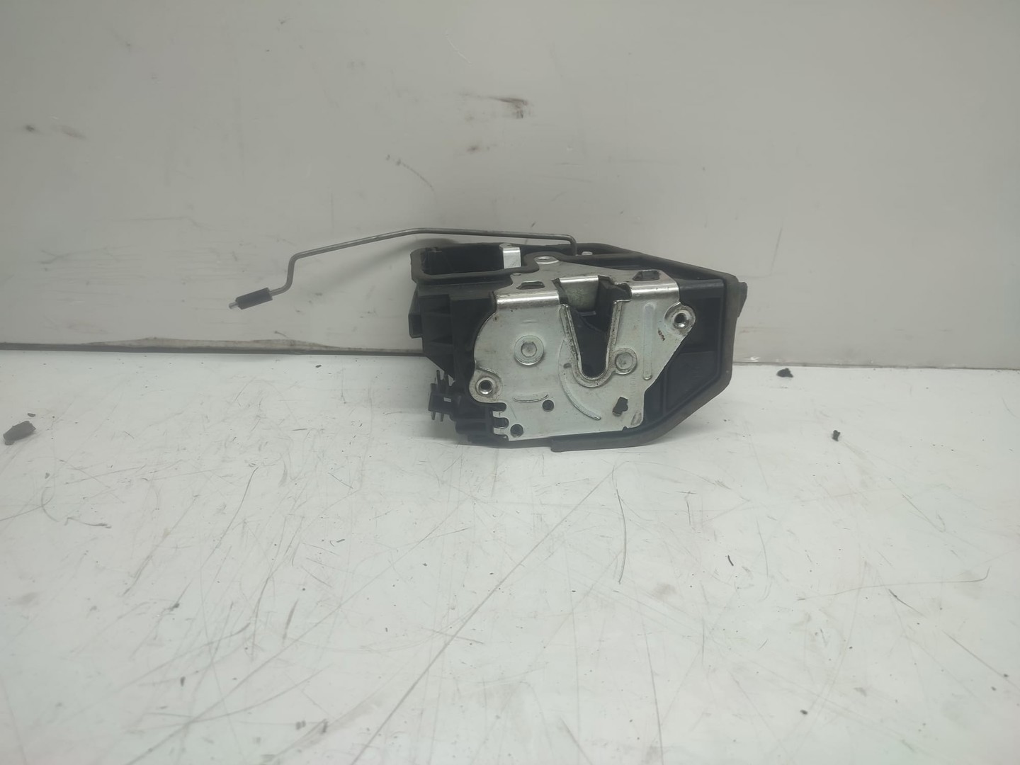 Broasca stanga spate A053702 BMW Seria 5 F10 (2009 - 2013)