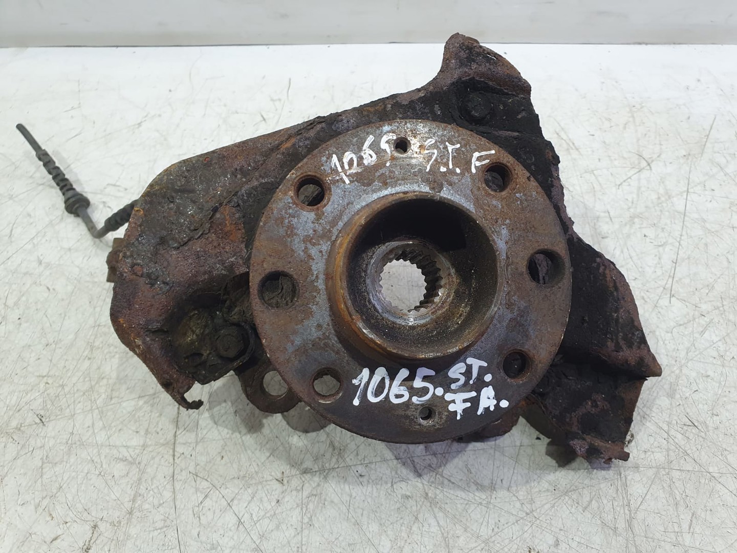 Fuzeta stanga fata Fiat Grande Punto 2 (2008 - 2011)