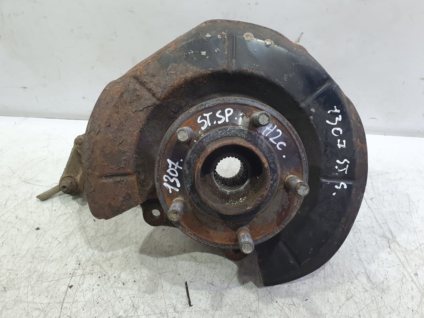 Fuzeta stanga spate Ford Kuga 2 (2013 - 2020)