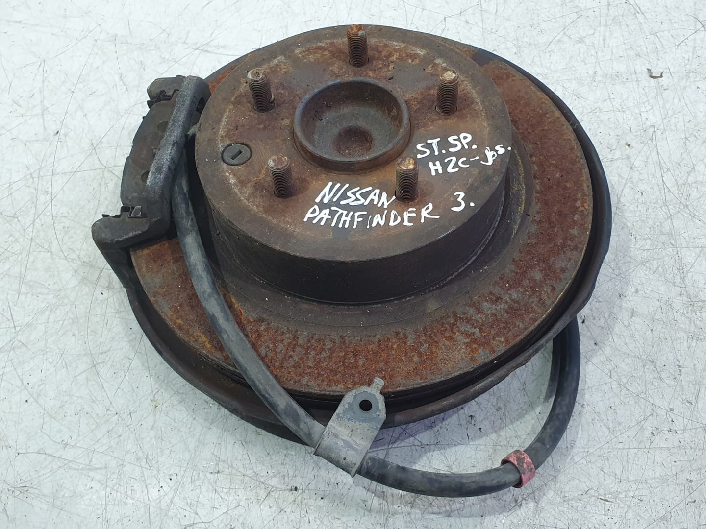 Fuzeta stanga spate Nissan Pathfinder R51 (2004 - 2010)
