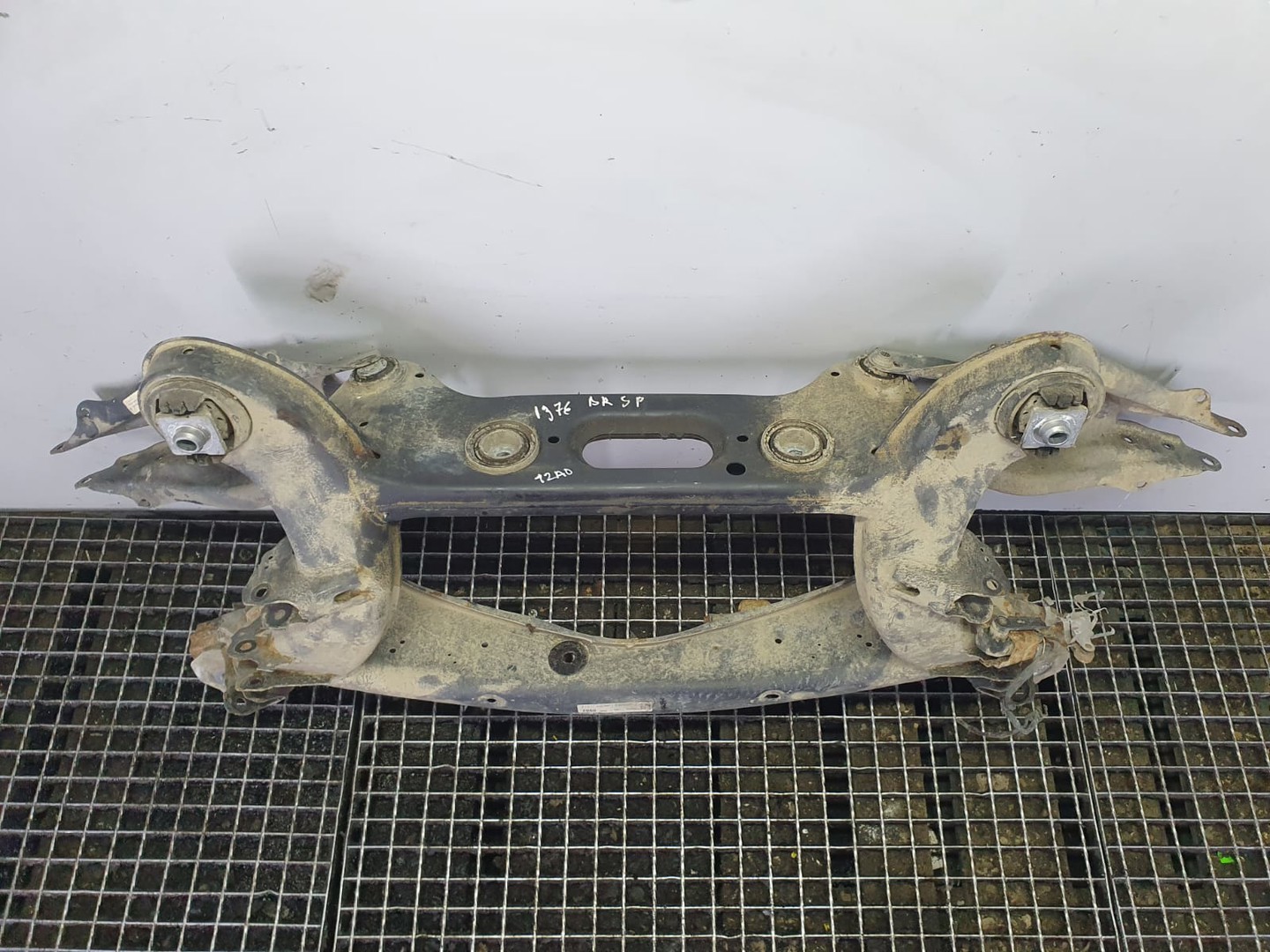 Punte spate Mercedes Benz C-Class W205/S205/C205 (2014 - 2018)