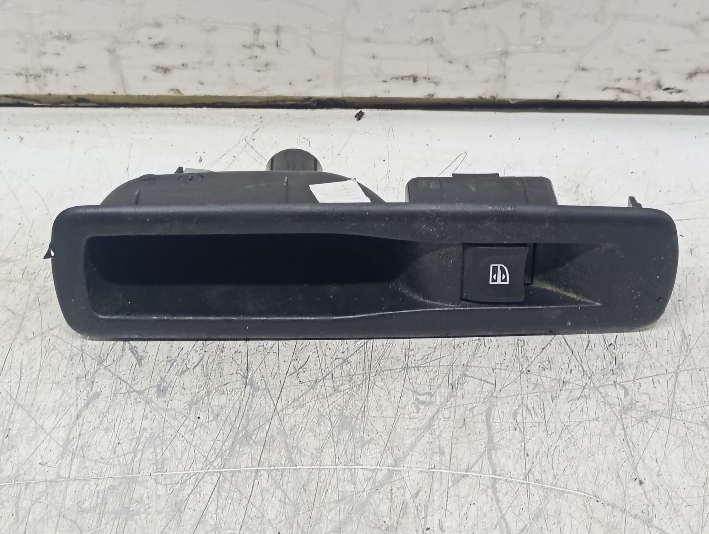 Buton geam 82944002R Renault Laguna 3 (2007 - 2011)