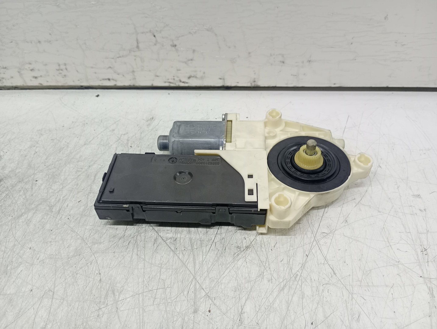 Motoras geam stanga fata 807310002R Renault Laguna 3 (2007 - 2011)
