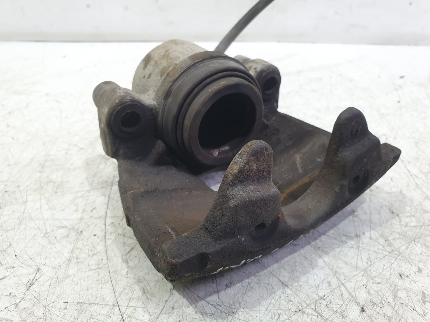 Etrier dreapta fata Ford Focus 3 (2011 - 2015)