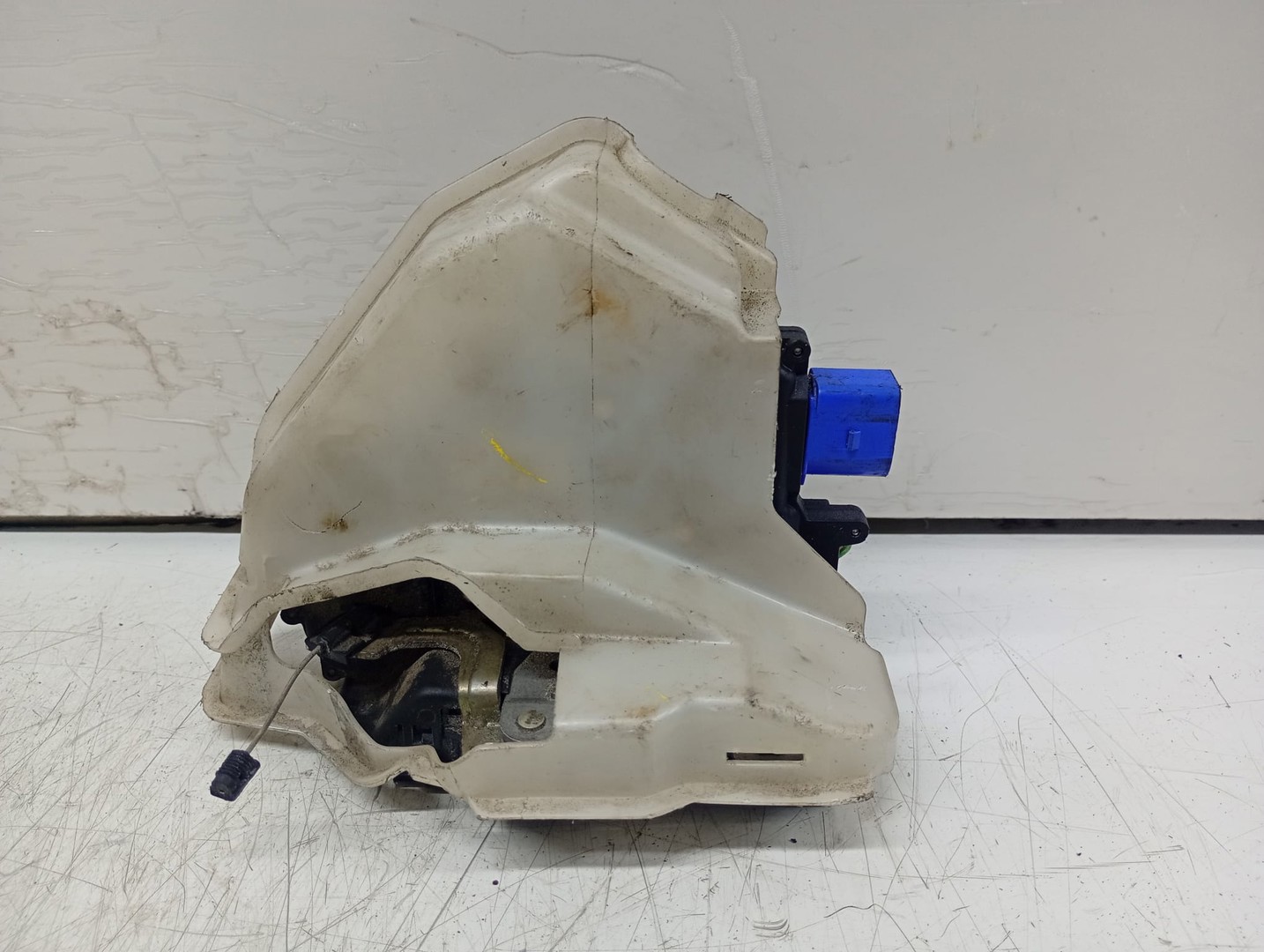 Broasca dreapta spate 7L0839016 Volkswagen Golf 5 (2003 - 2009)