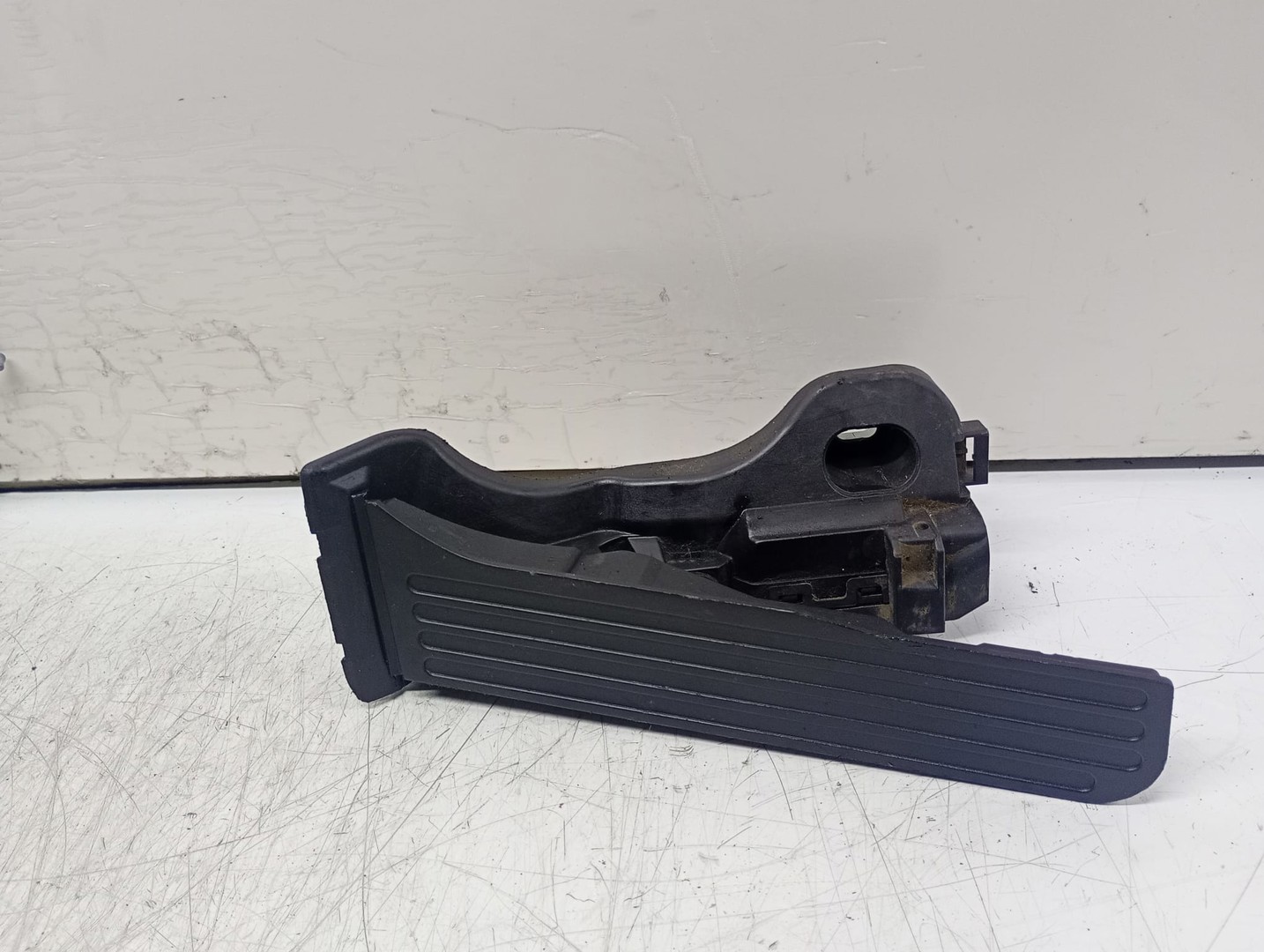 Pedala acceleratie 1k1721503L Volkswagen Golf 5 (2003 - 2009)