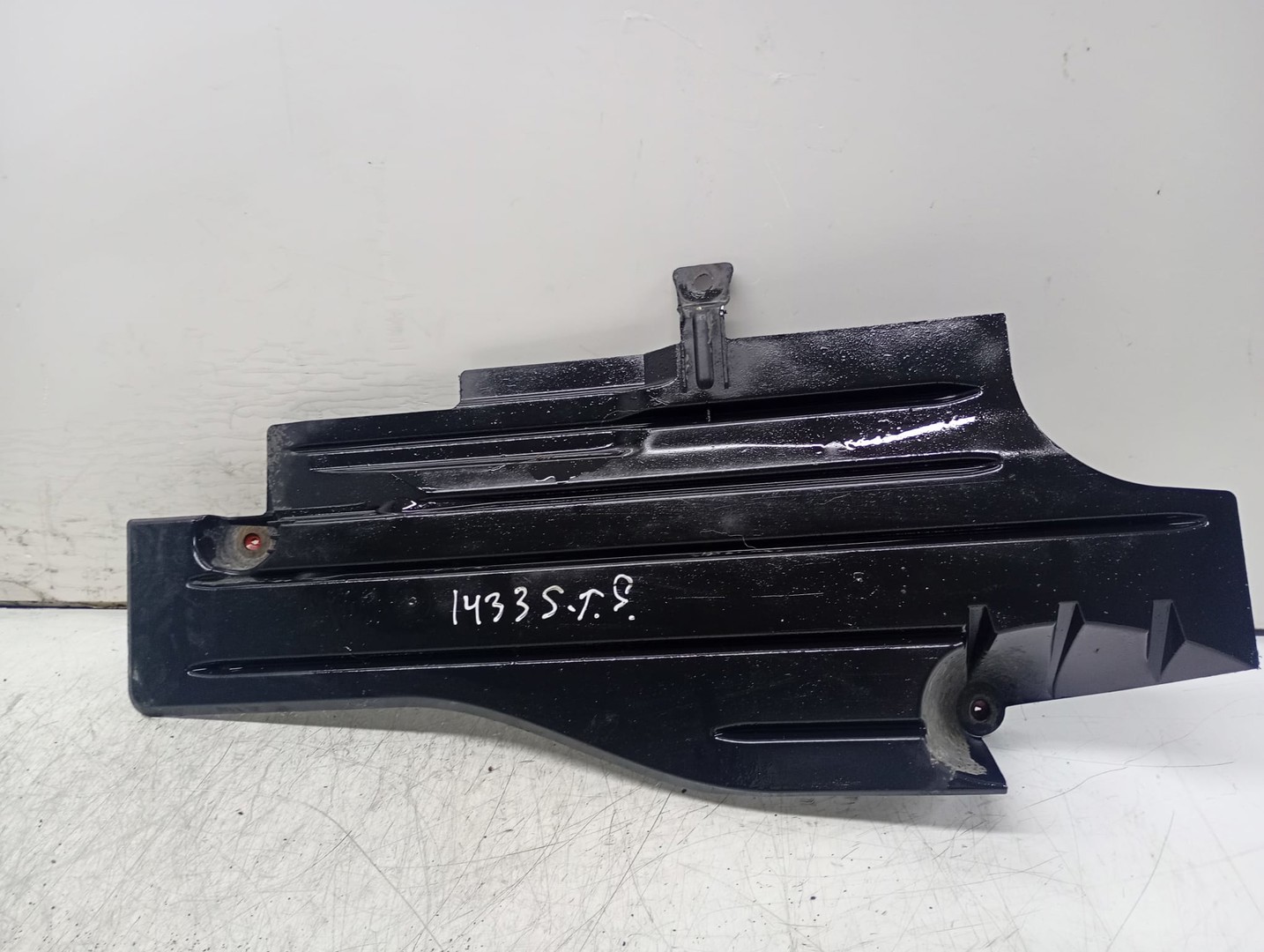 Scut caroserie stanga Av61R11779 Ford Focus 3 (2011 - 2015)