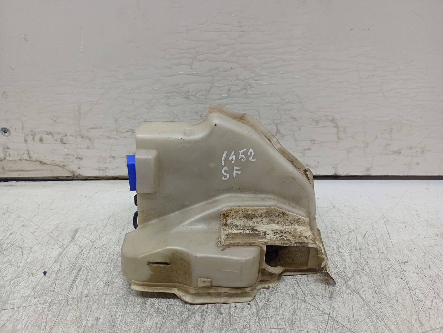 Broasca stanga fata 3D1837015 Volkswagen Golf 5 (2003 - 2009)