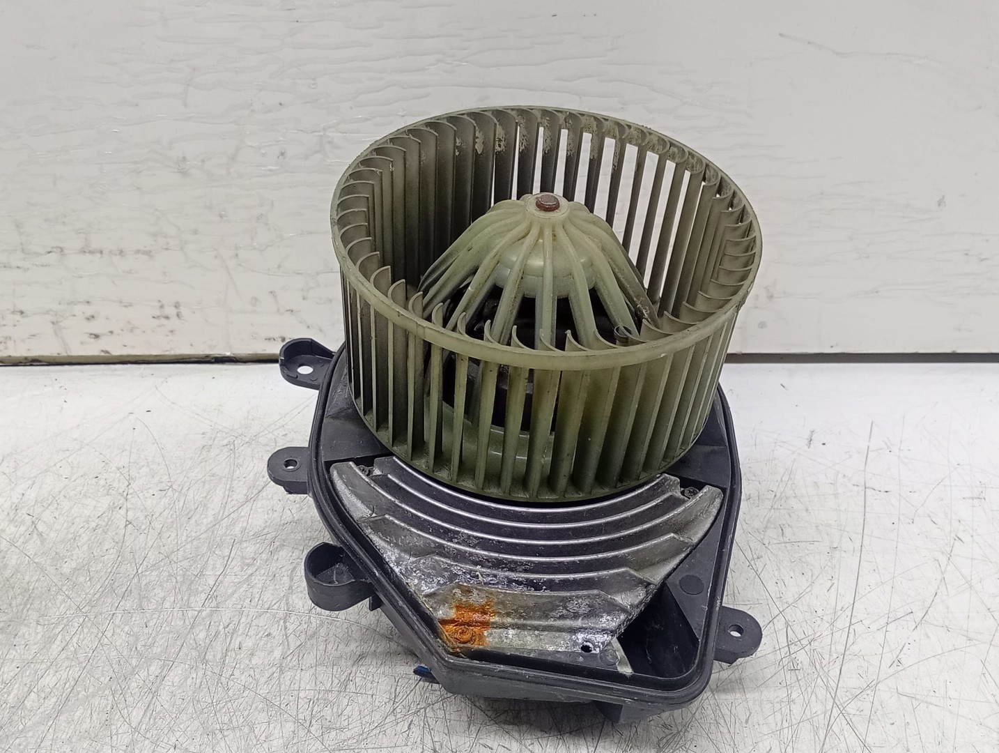 Motoras aeroterma 740221233F Volkswagen Passat B5.5 (facelift) (2000 - 2005)