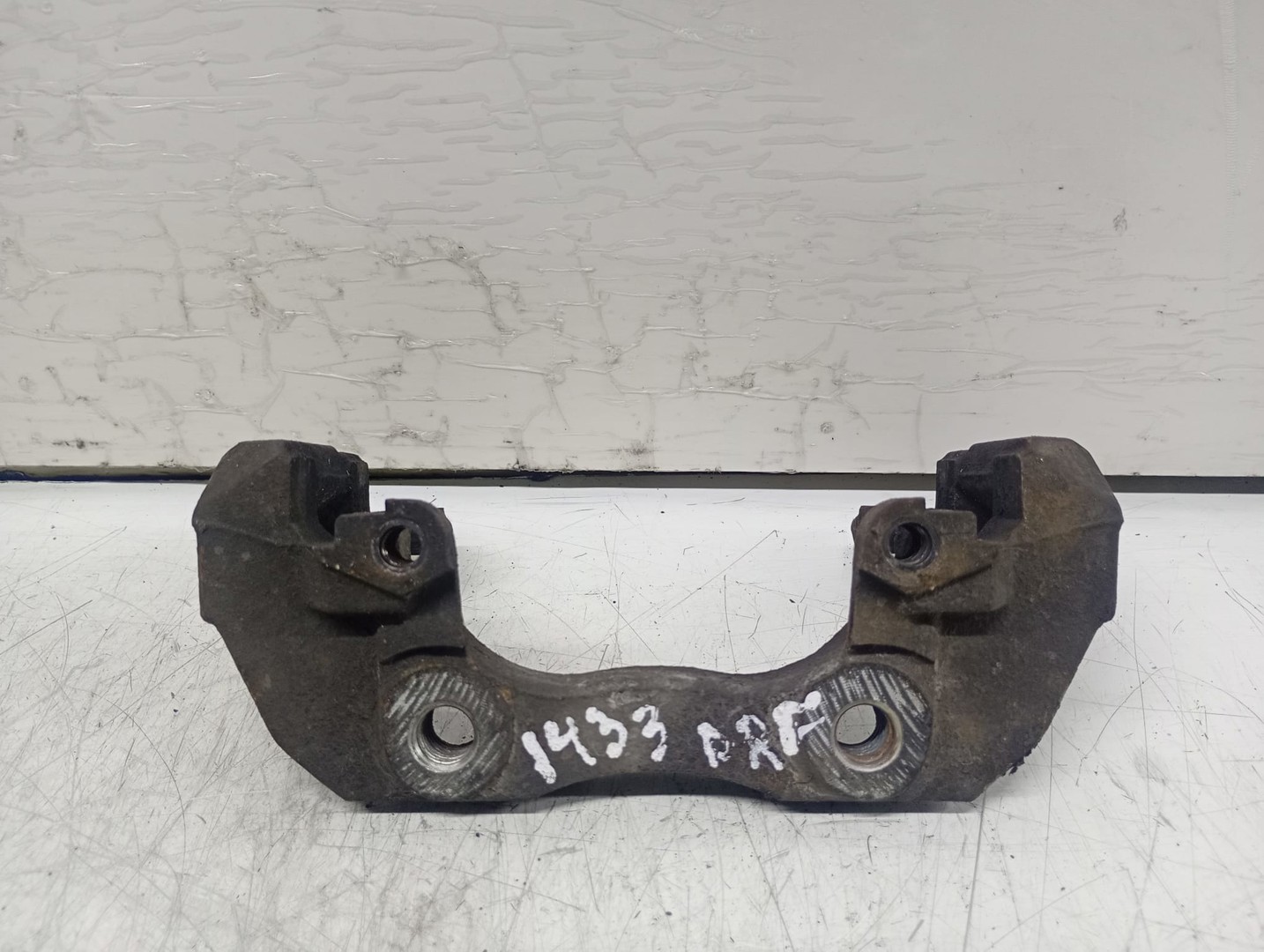 Suport etrier dreapta fata Ford Focus 3 (2011 - 2015)