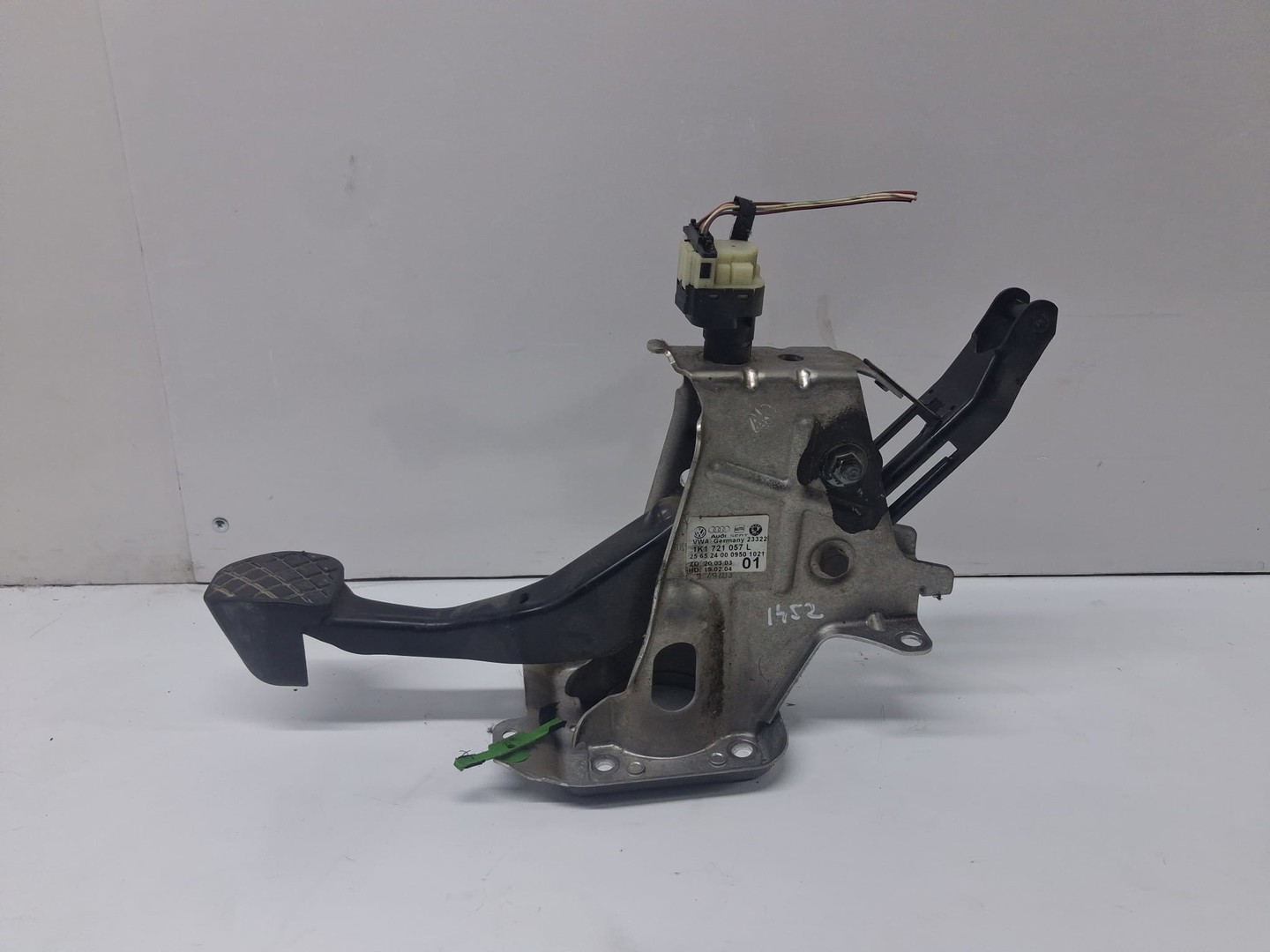 Pedala frana 1k1721057L Volkswagen Golf 5 (2003 - 2009)