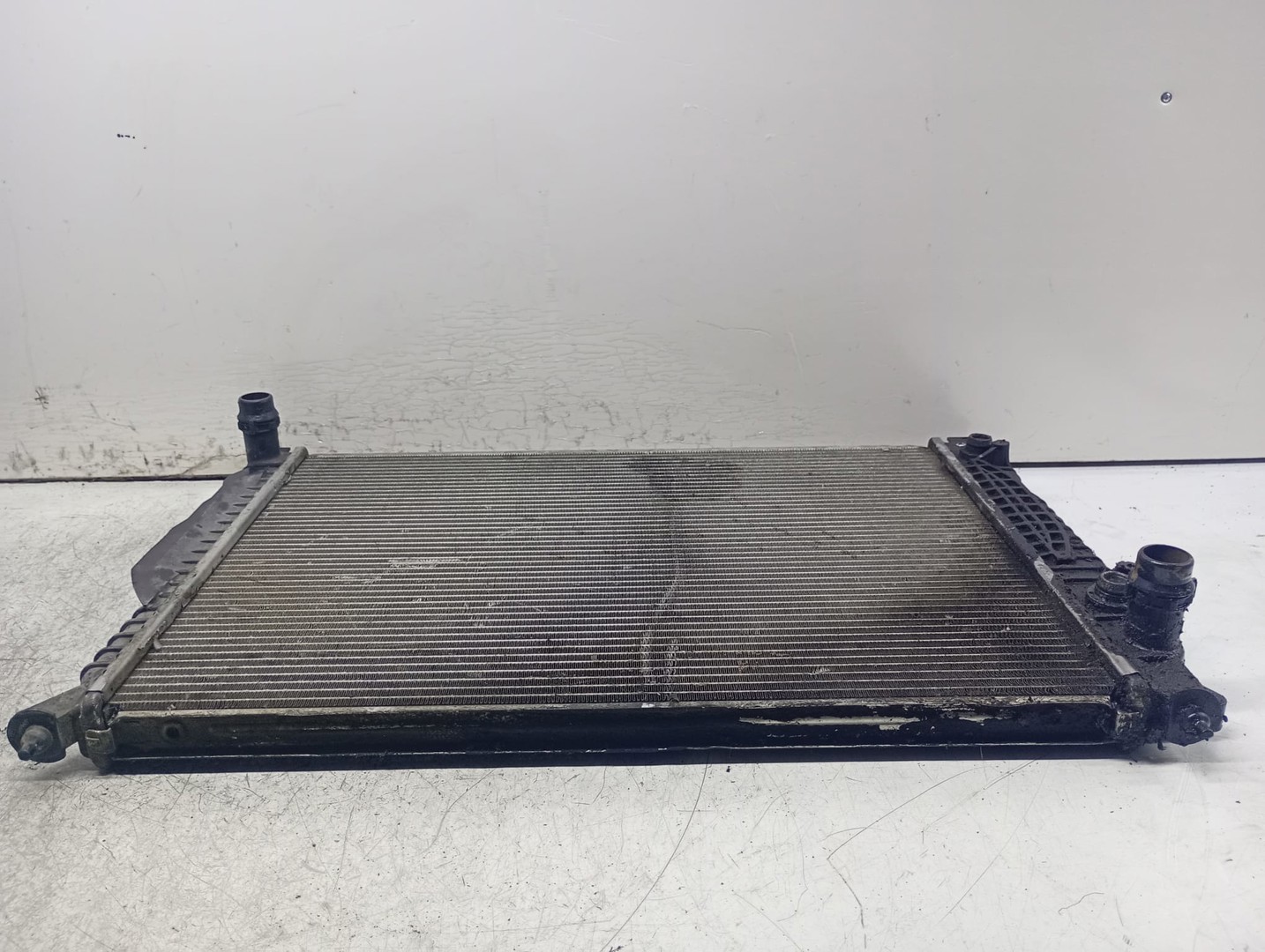 Radiator apa Audi A6 4B/C5 (facelift) (2001 - 2004)