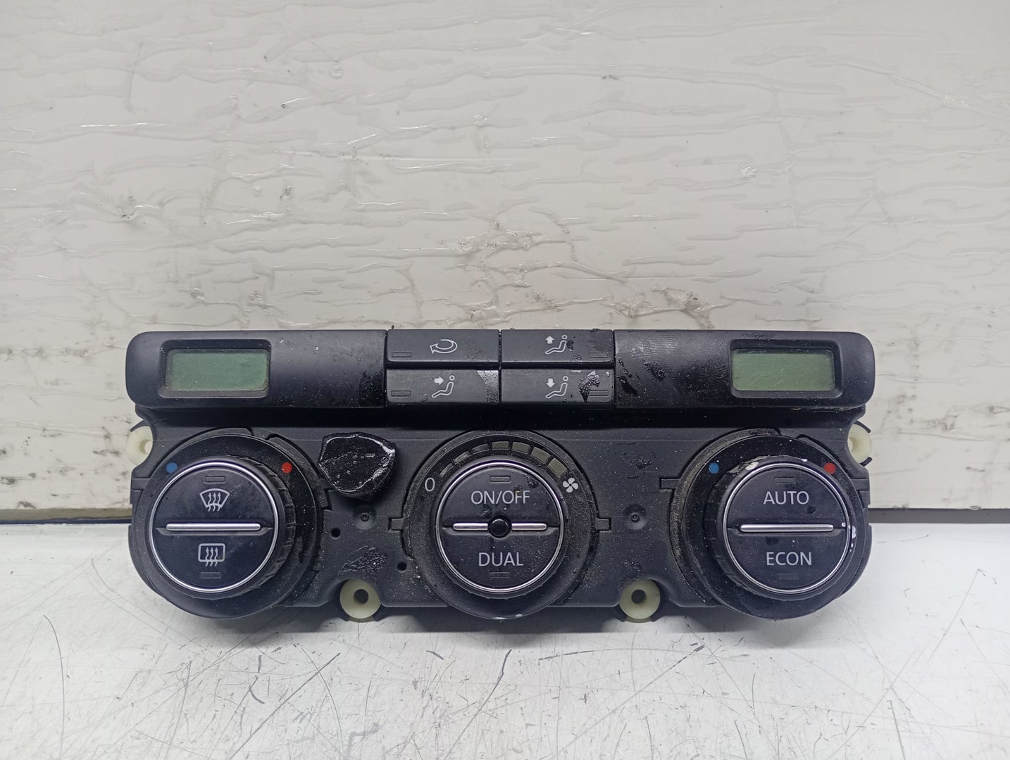 Panou clima ac Volkswagen Passat B6 (2005 - 2010)