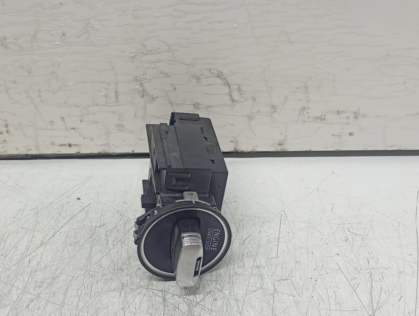 Contact cu cheie 3C0905843 Volkswagen Passat B6 (2005 - 2010)