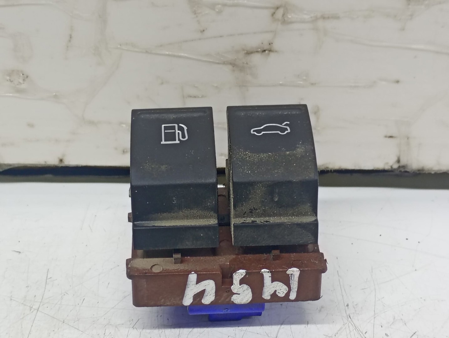 Buton Volkswagen Passat B6 (2005 - 2010)